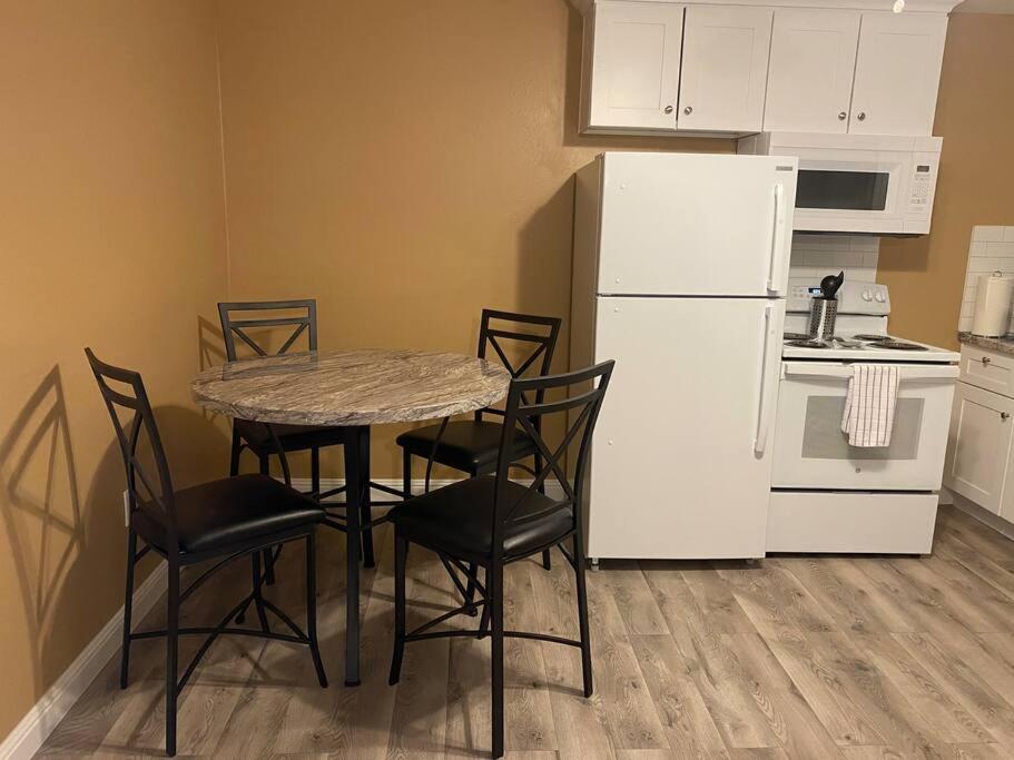 #2 Bedroom Cozy Suite, 1 Min Walk To The Beach # Bullhead City Exterior photo