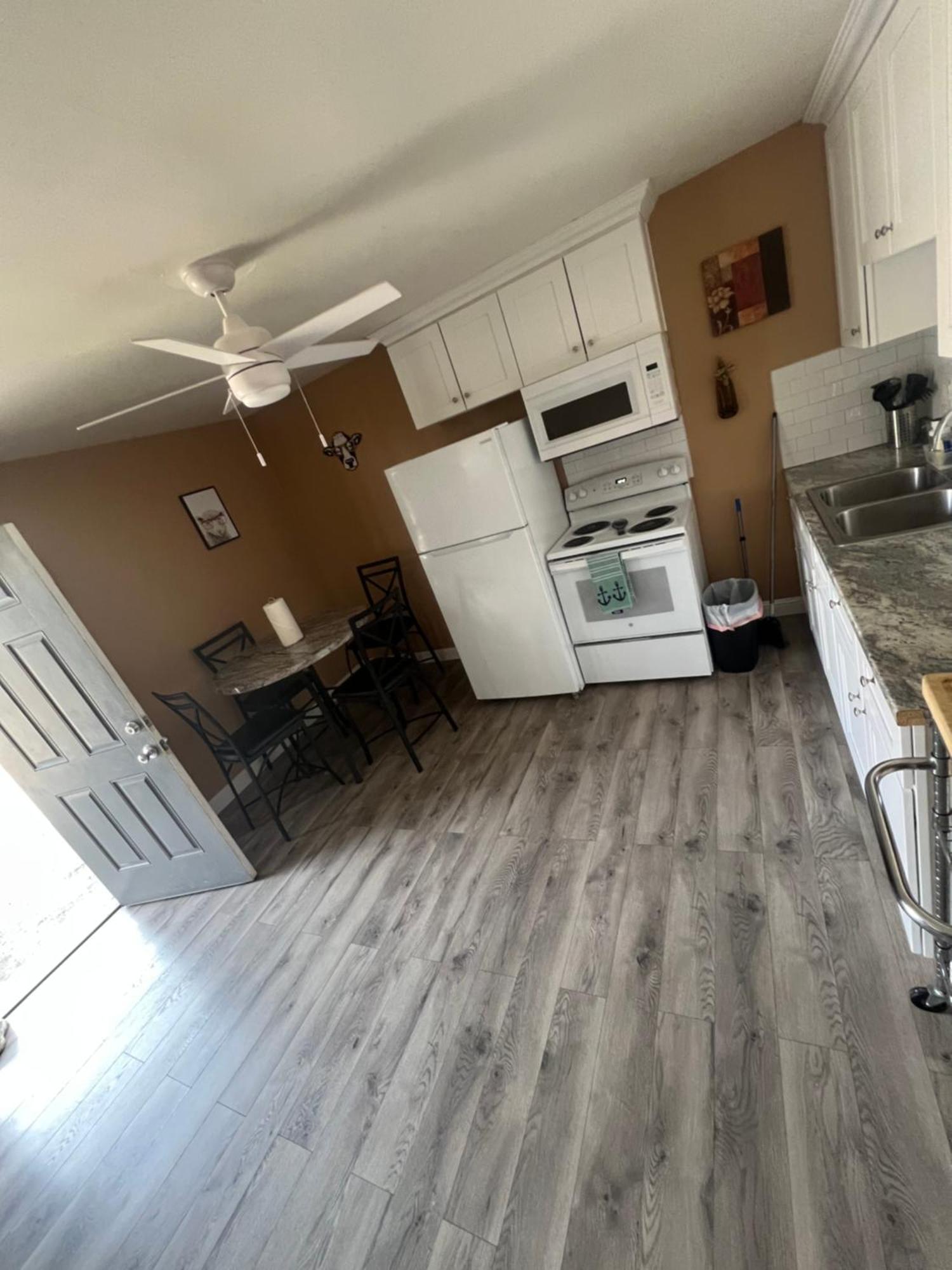 #2 Bedroom Cozy Suite, 1 Min Walk To The Beach # Bullhead City Exterior photo
